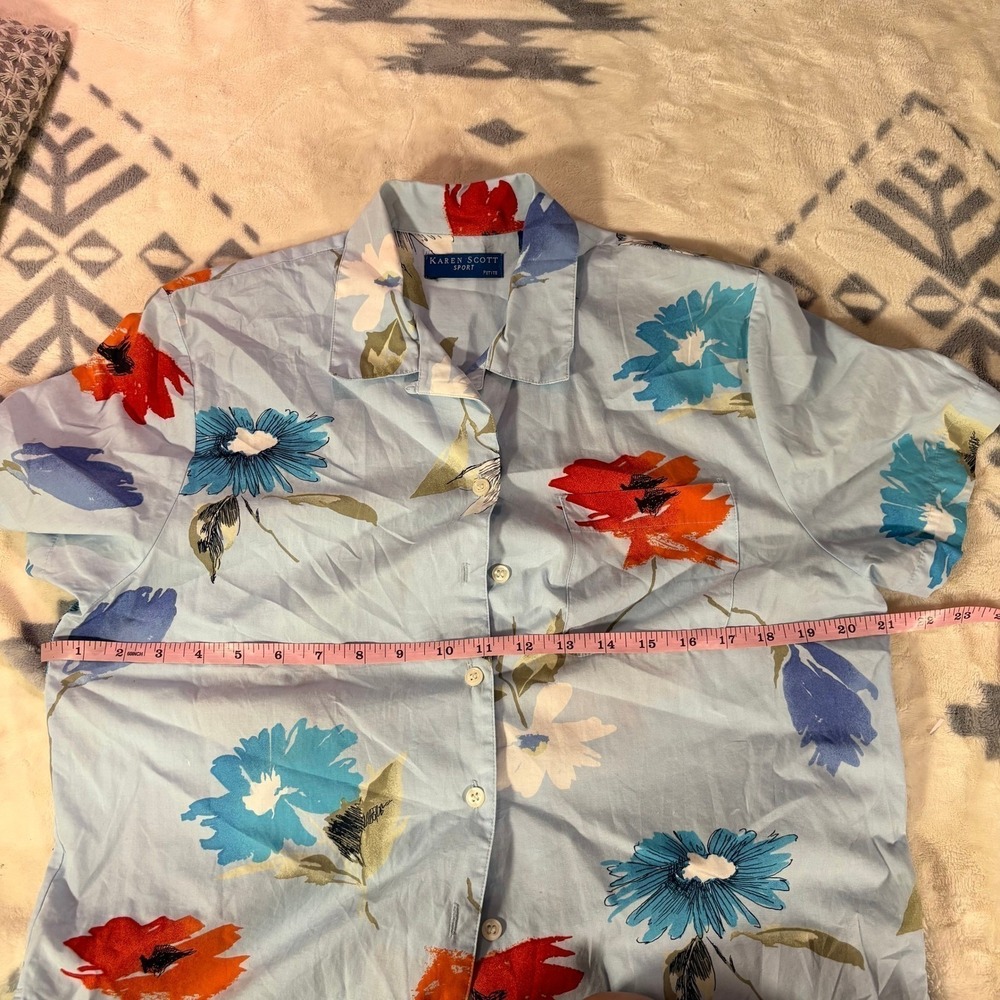 Karen Scott Button Down Shirt Womens PM Blue Floral Short Sleeve Cotton Tropical - Picture 6 of 9